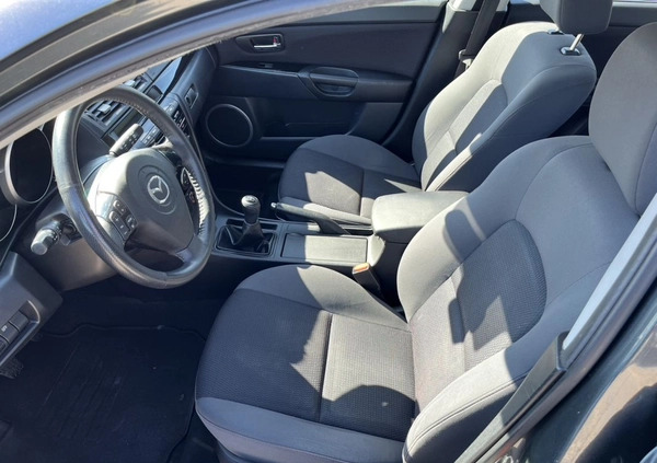 Mazda 3 cena 14300 przebieg: 230000, rok produkcji 2009 z Milanówek małe 596